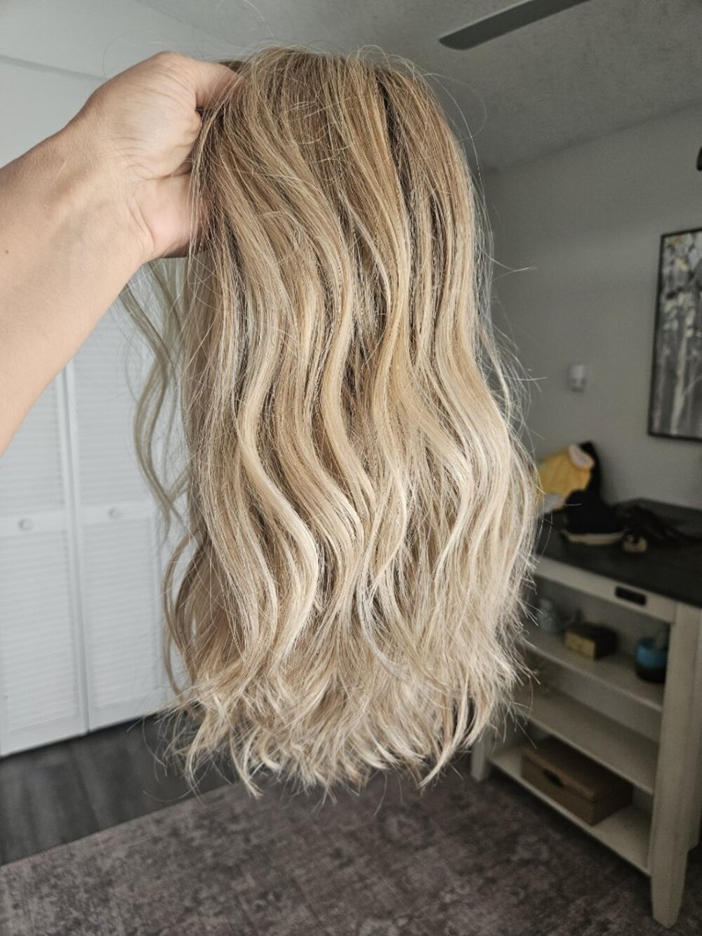 Raquel Welch Wavy Day SS Sand